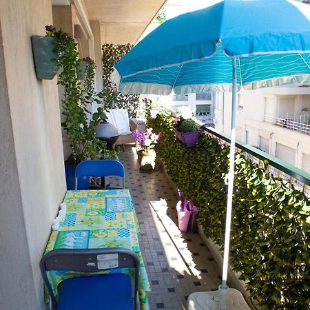 Chill Out Apartment, 2 Mins From Beach نيس المظهر الخارجي الصورة